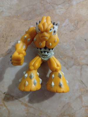 Giochi Preziosi Gormiti Gheos action figure, vintage