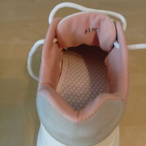 Marquiiz Women's Athletic Sneakers Size 39 Like New White Pink Gray Suede