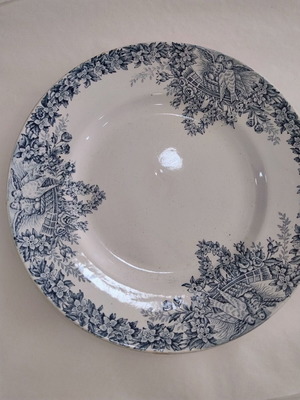 Antique Saint-Amand Faience Plate Colombier Used