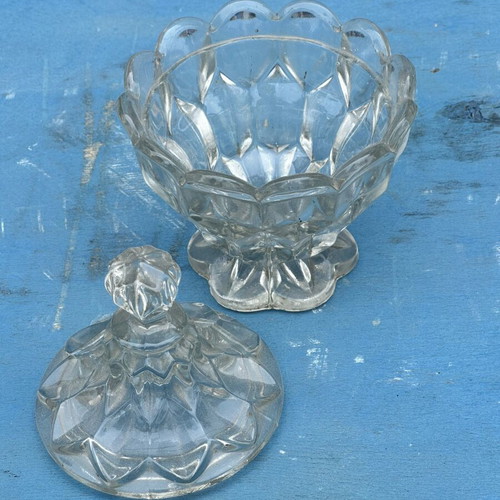 Vintage glass fondant dish with lid used, embossed 16 cm