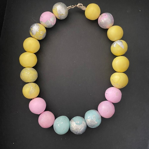 Necklace with round pastel beads and silver detail new