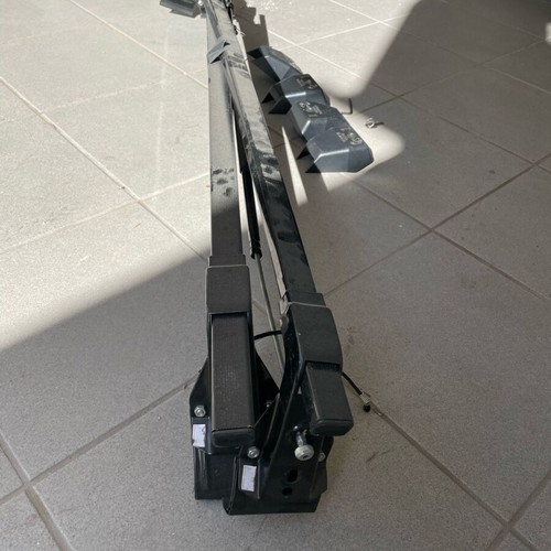 Hermes aluminum roof bars like new