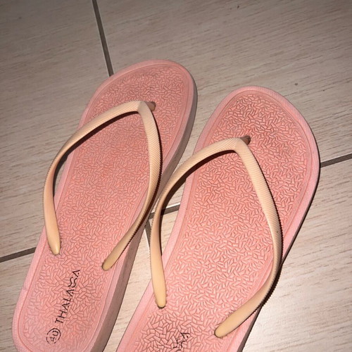 Thalassa pink flip flops used, size 40, comfortable