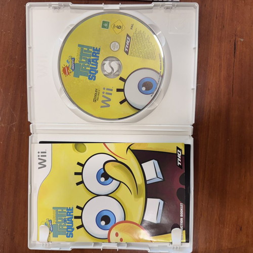 SpongeBob: Truth or Square Nintendo Wii game used with books