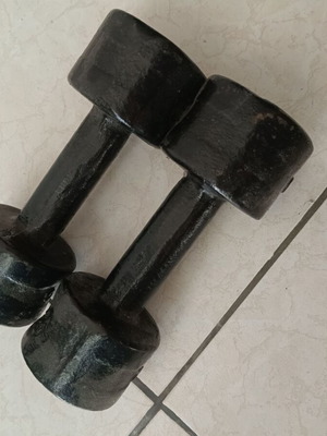 Βαράκια μεταχειρισμένα, 5kg το καθένα, σιδερένια, πολύ παλιά