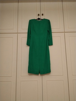 Silk dress green used, size M 38 10, elegant neckline, belt