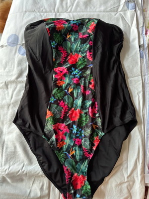 Janina strapless printed swimsuit like new