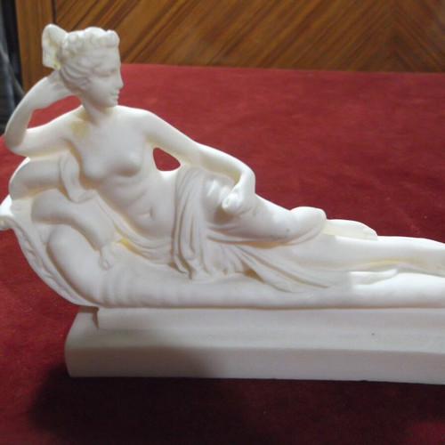 Vintage Italian sculpture Paulina Borghese as Venus Victus alabaster used