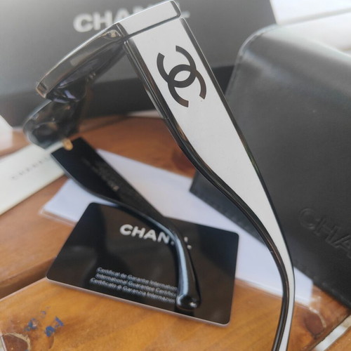 Chanel 6056 sunglasses new, black and white