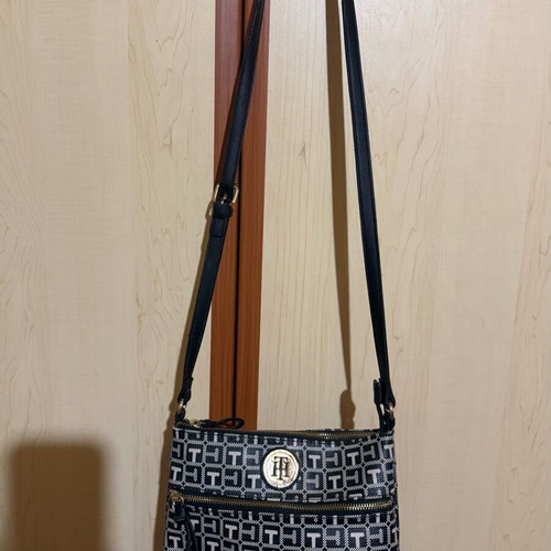 Tommy Hilfiger crossbody bag black/white like new with monogram