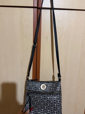 Tommy Hilfiger crossbody bag black/white like new with monogram
