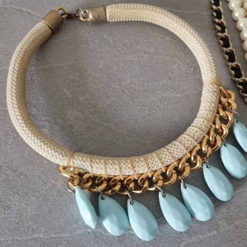 Faux necklaces used, assorted pack with clasp