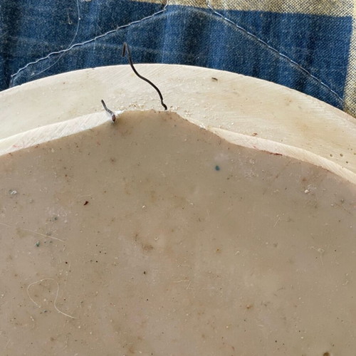 Decorative wall plate Arachova with broken hanger