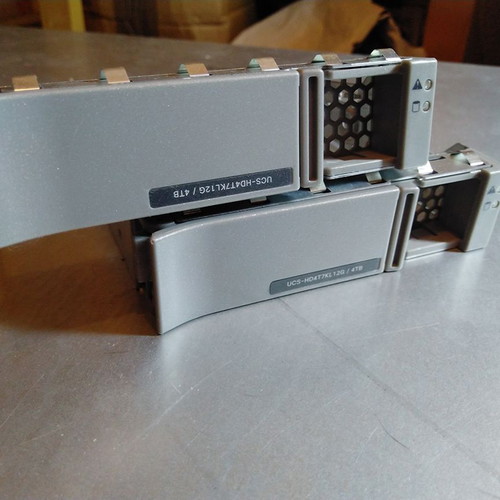 HDD Tray Caddy 3.5'' LFF used for Cisco NetApp and UCS servers