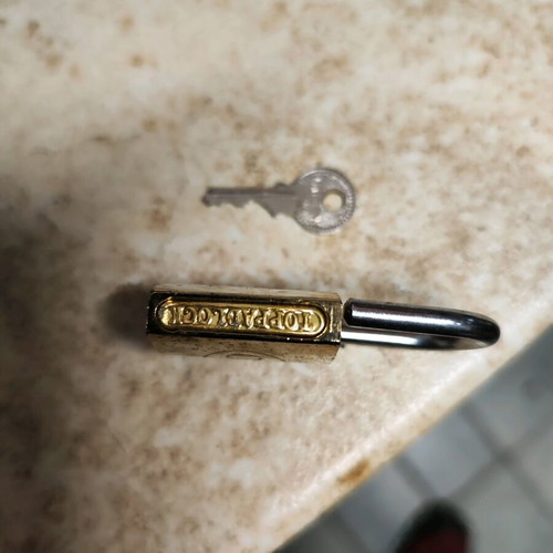 COD Candado X12 chrome-plated padlock like new