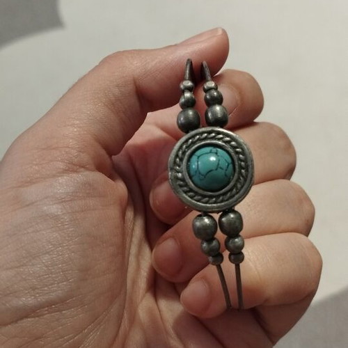 Boho ethnic metal bracelet cuff with turquoise stone