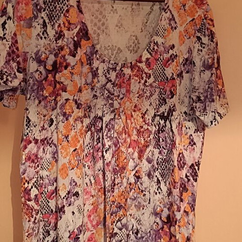 Blouse long short sleeve 95% viscose 5% elastane size L like new