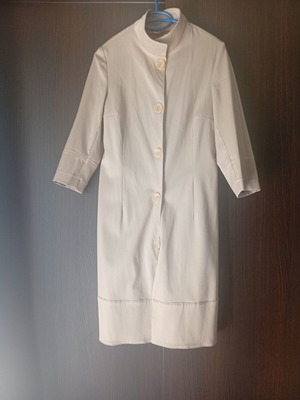 Women's beige coat like new, size S