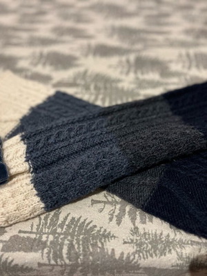 Guess wool gloves blue and beige fingerless like new