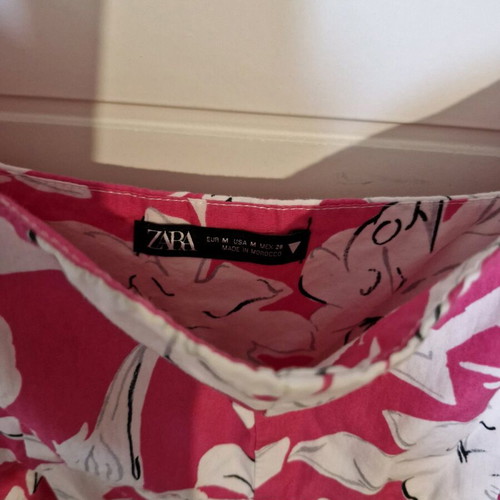 Zara dress with floral print like new, size M, white and pink