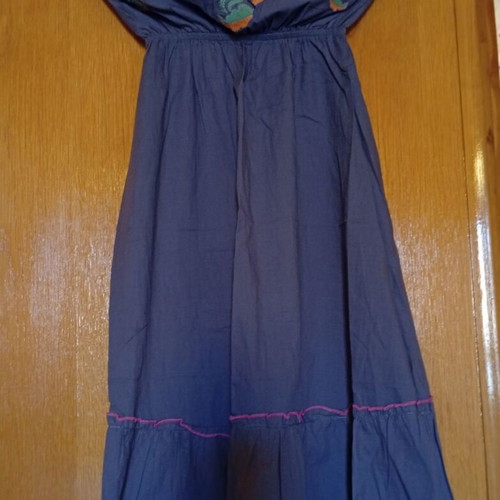 Strapless dress like new, gray with embroidered flowers