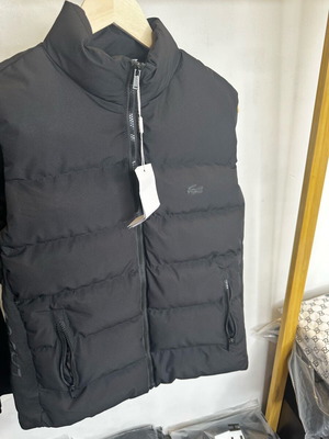 Lacoste men's sleeveless vest new, black