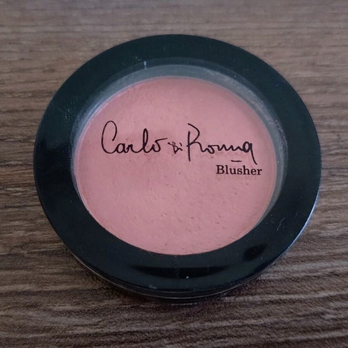 Cosmetics set_5 pieces (3 eyeshadows & 2 blushes)