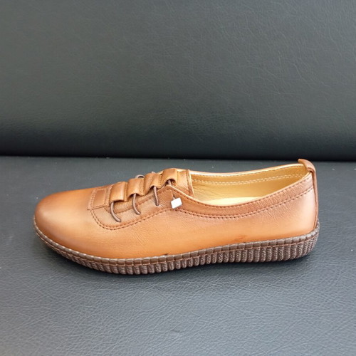 Ballerinas new, genuine leather inside and out, brown