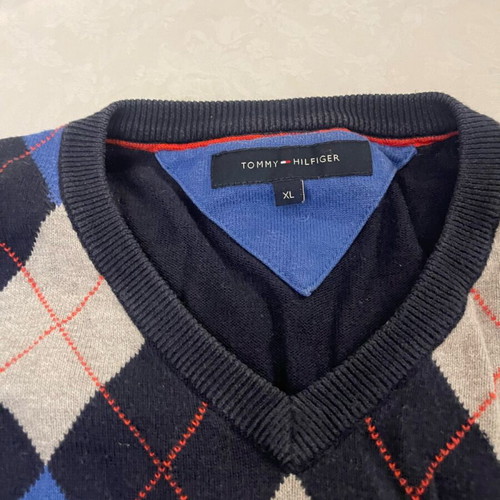 Tommy Hilfiger argyle sweater used, xl, harlequin style