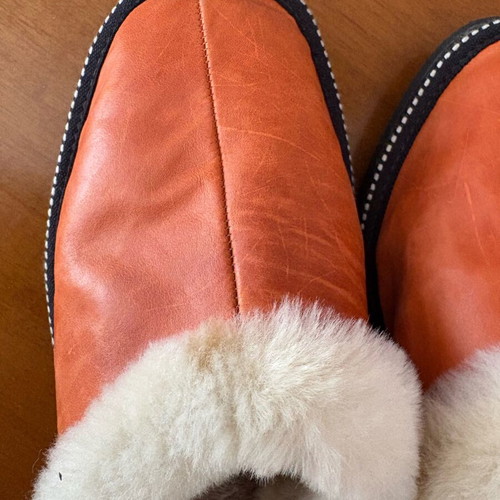Winter Kastoria slippers like new, size 38, beige and orange