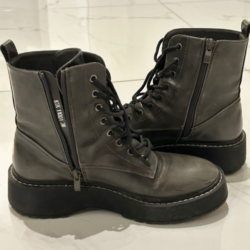D. Franklin boots used, light gray, size 38