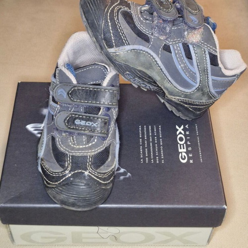 Geox Savage kids' athletic shoes size 25 used, blue