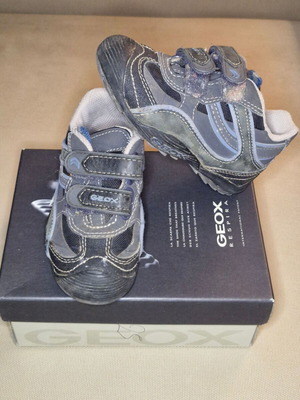 Geox Savage kids' athletic shoes size 25 used, blue