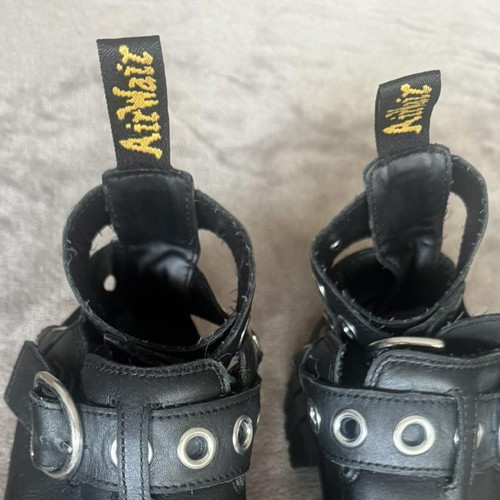 Dr. Martens Ricki HDW platform sandals black like new, size 38