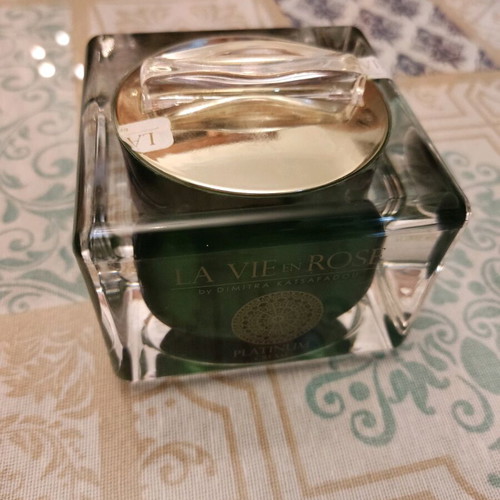 La vie en rose cream jar used, empty