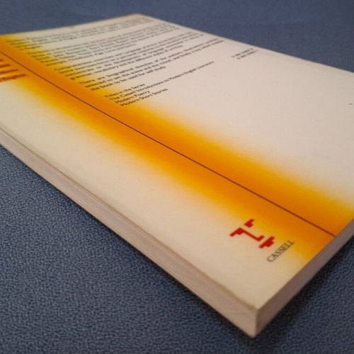 Modern Poetry book like new, English language