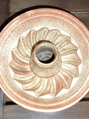 Ceramic cake mold like new
