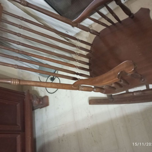 Vintage Windsor Rocking Chair 1995, solid wood, like new