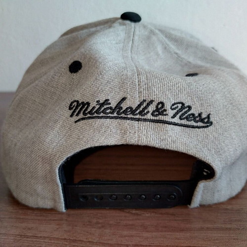 Authentic Mitchell & Ness Brooklyn Nets Snapback Cap_NBA
