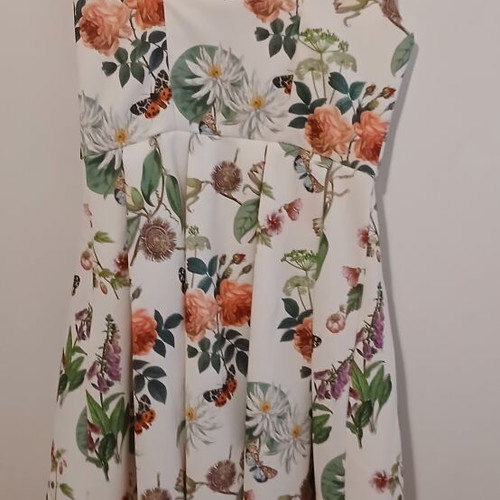 Yumi London floral dress size 38 like new