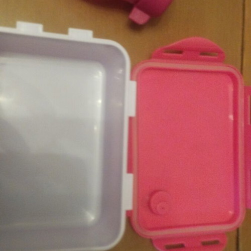 Tupperware water bottle and Barbie food container like new set