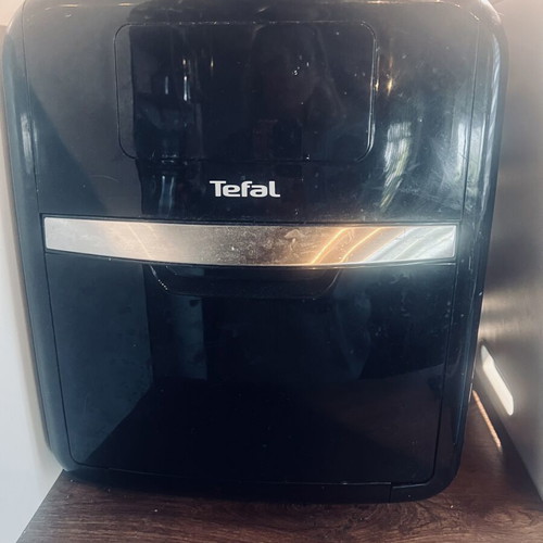 Tefal Airfryer used, cooks two dishes simultaneously