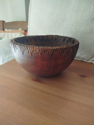 Vintage handmade wooden bowl 20 cm, like new, decorative serving