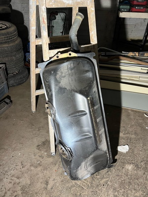 Ρεζερβουάρ Mercedes W123 βενζίνη σαν καινούργιο