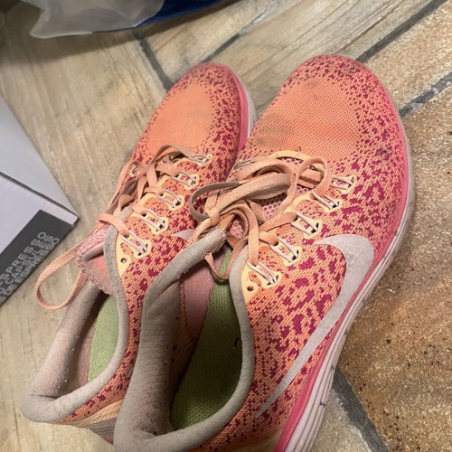 Nike athletic shoes used, orange, size 39