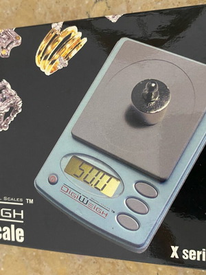 Precision scale like new