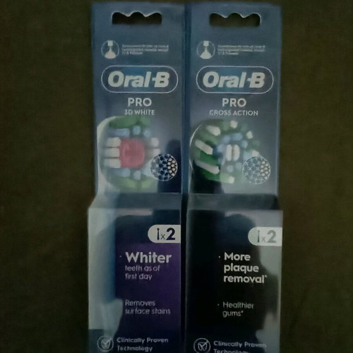 Oral B genuine replacement heads, 2 boxes/4 pieces