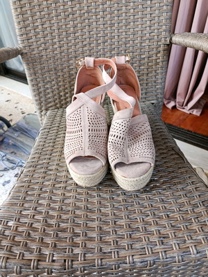 Platform shoes new beige size 41