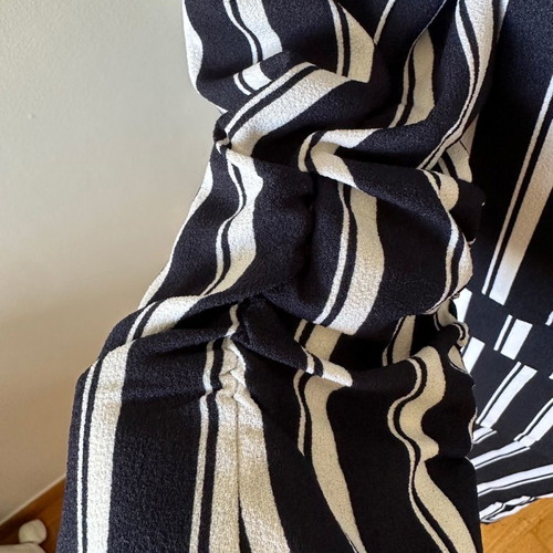 Suit used, very comfortable and cool, size 40, Only brand