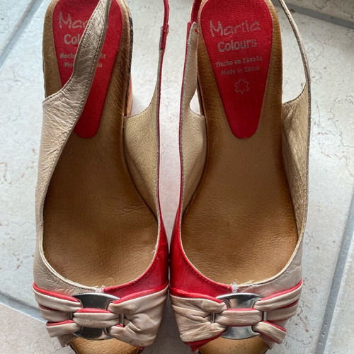 Marina leather platform shoes like new, size 39, beige and red